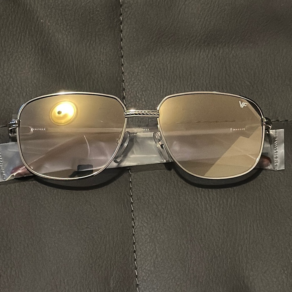 SOUTH WEST 18KT WHITE GOLD VINTAGE FRAME - Picture 2 of 6